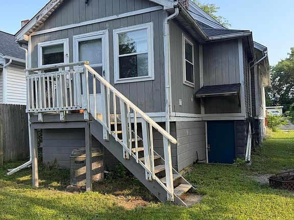2nd image of 609 Webb St