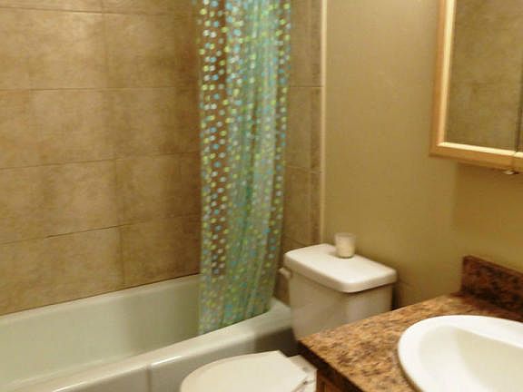 4th image of 725 E Main St #108