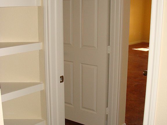 3rd image of 126 Meadow Park Cir #126