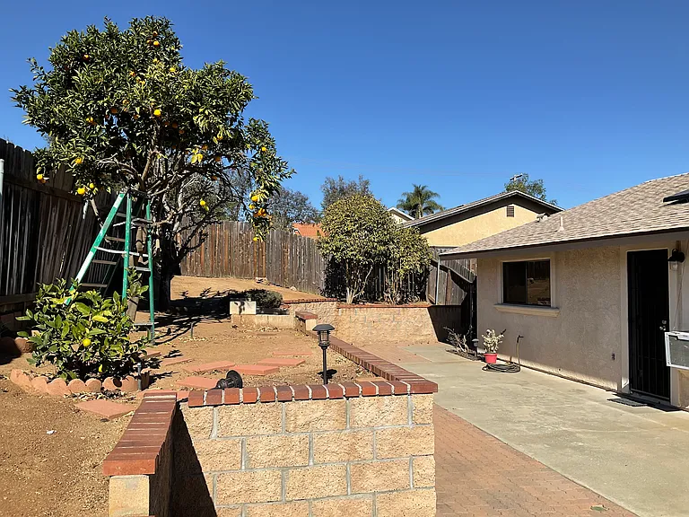 723 Sutton Hill Pl — Photo 36