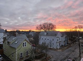 214 Howell St FLOOR 3, Providence, RI 02906