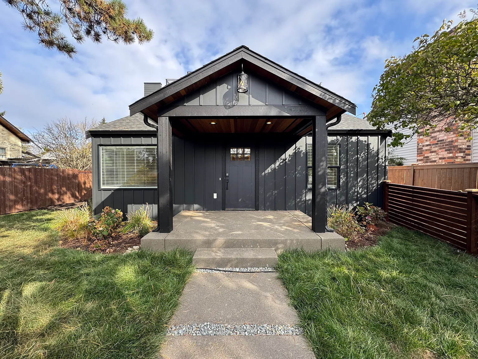 2 bed, 850 sqft, $3,500 — Photo 2
