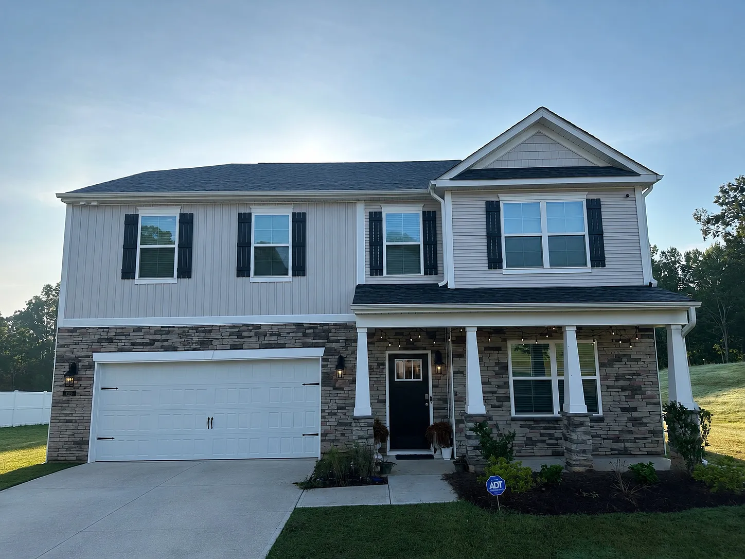 4 bed, 3.5 bath, 3108 sqft, $3,100 — Photo 1