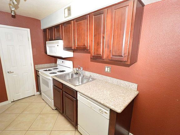 4th image of 2451 N Rainbow Blvd Unit 2142