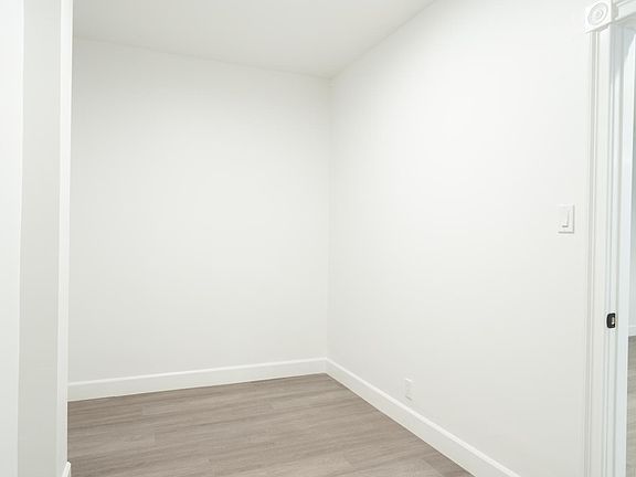 5th image of 325 Elm Ave APT 203
