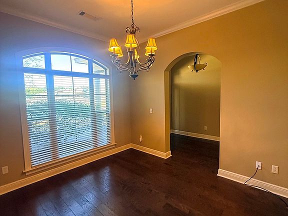 2nd image of 9104 Autumnbrooke Way