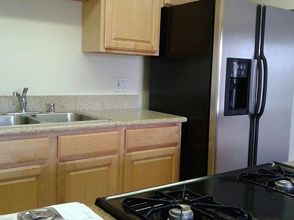 5th image of 4960 Lantana Dr APT 10