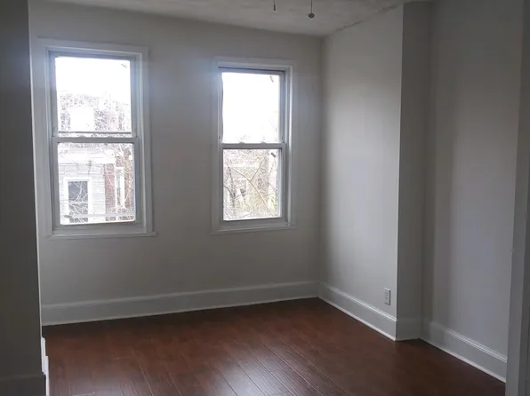 1322 E Rittenhouse St, Philadelphia, PA 19138
