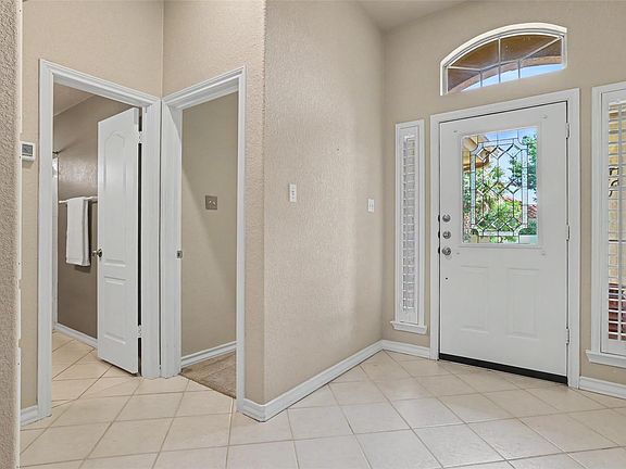4th image of 30107 Hamlet Cir
