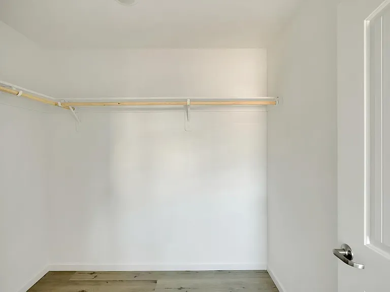 Unit Photo