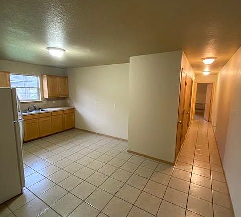 3rd image of 3504 Hollis Dr #A