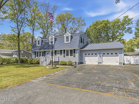 5th image of 234 Spruce Lane
