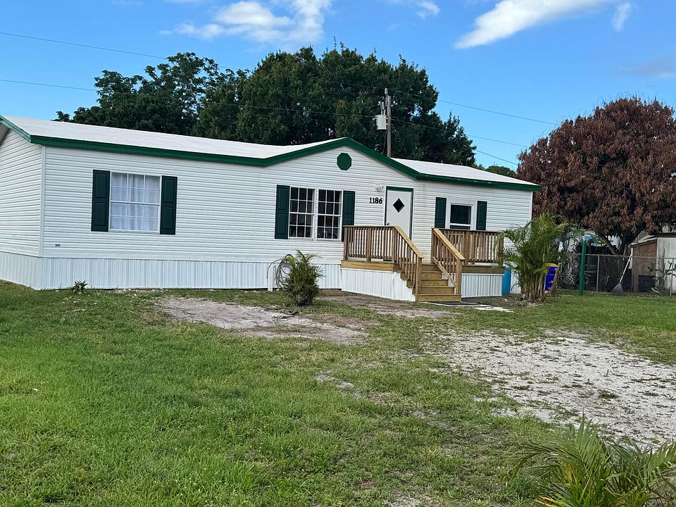 1st image of 1186 SW Tropical Terrace