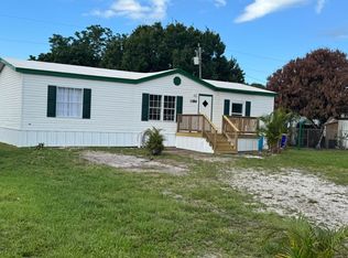 1186 SW Tropical Terrace, Stuart, FL 34997