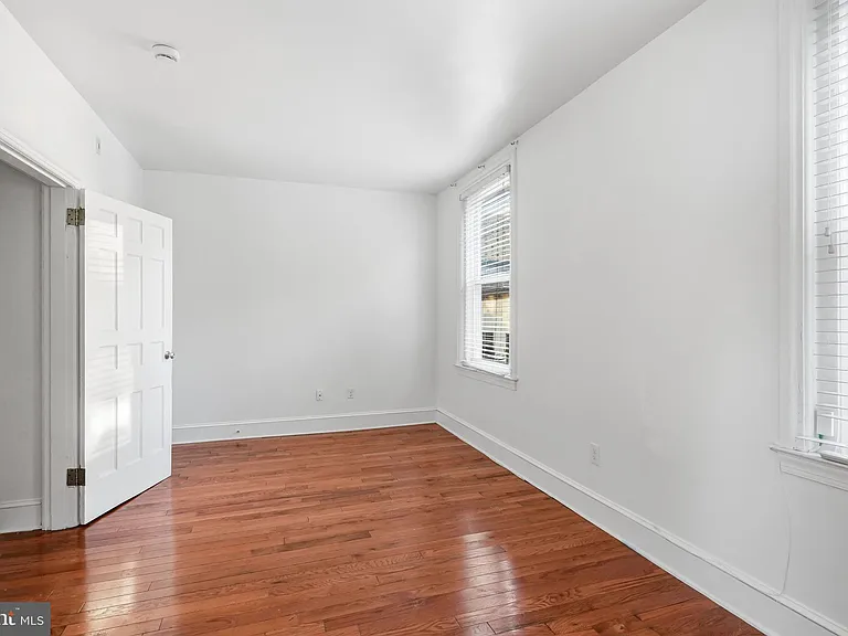265 S 22nd St #3R — Photo 14