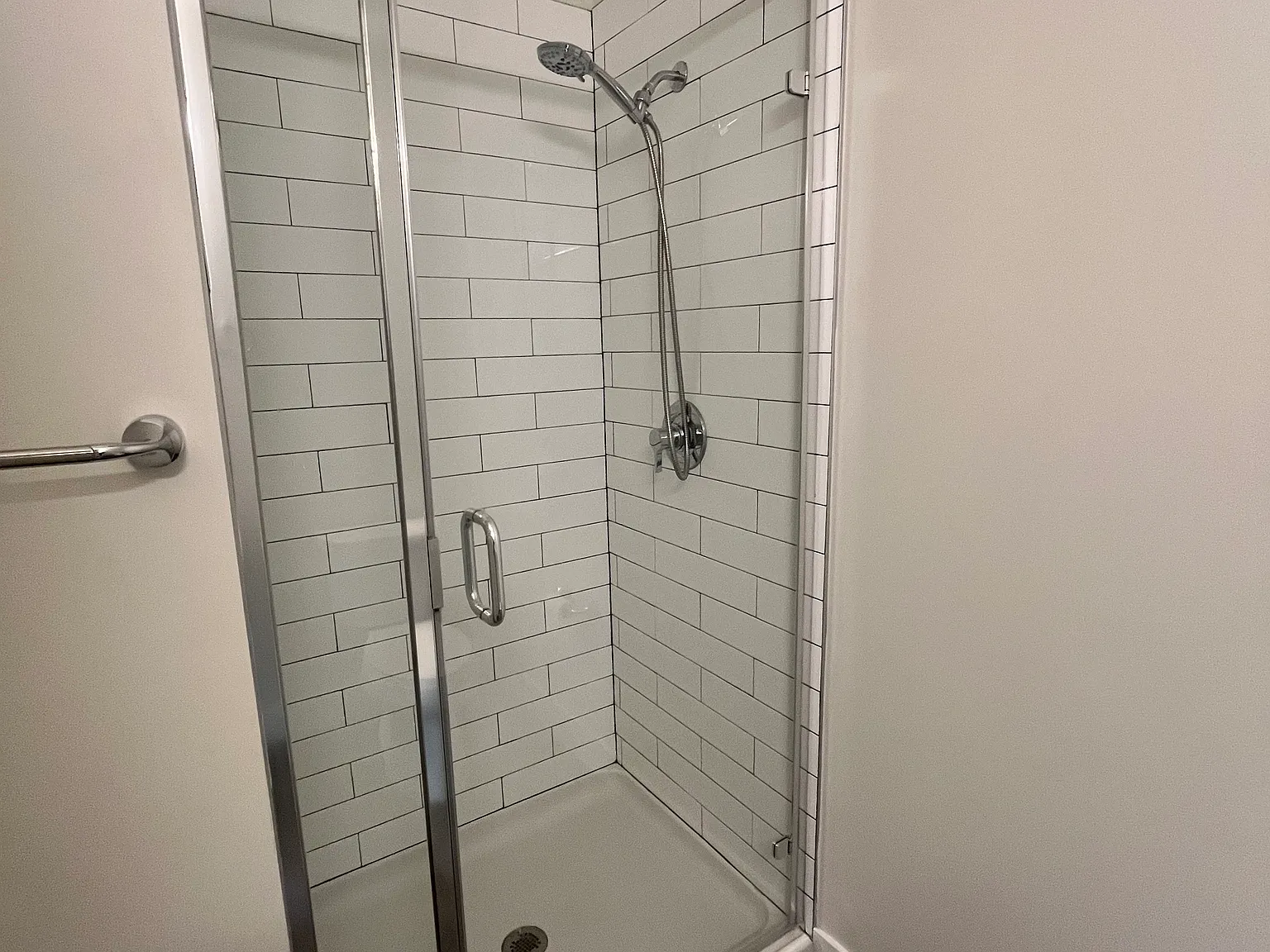 3 bed, 3.5 bath, 1731 sqft, $3,250 — Photo 3