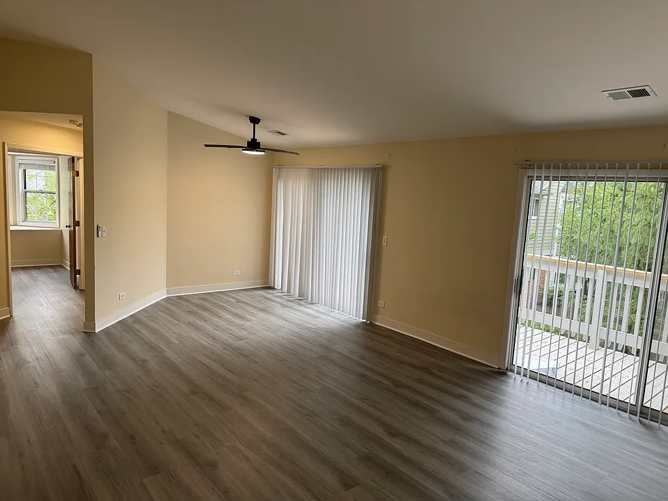 208 Charleston Ct #2