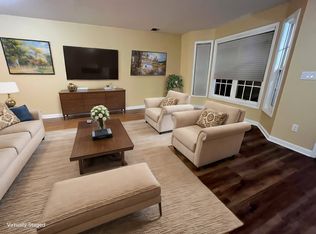 999 Madeira Blvd, Melville, NY 11747