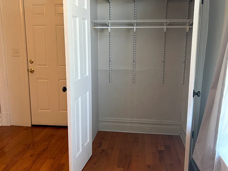 439 Rebecca Ave #1FT — Photo 4