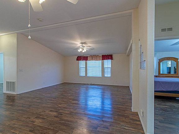 4th image of 8122 W Flamingo Rd Unit 229