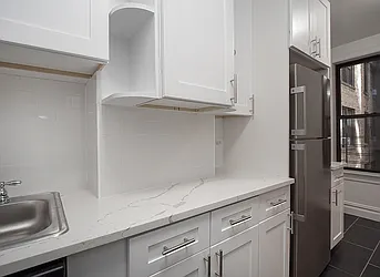 Rented by Rita S Citrin, LREB