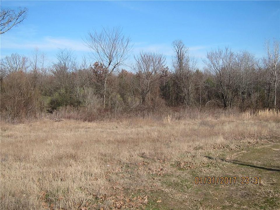 2nd image of 2420 Rs County Rd #2420