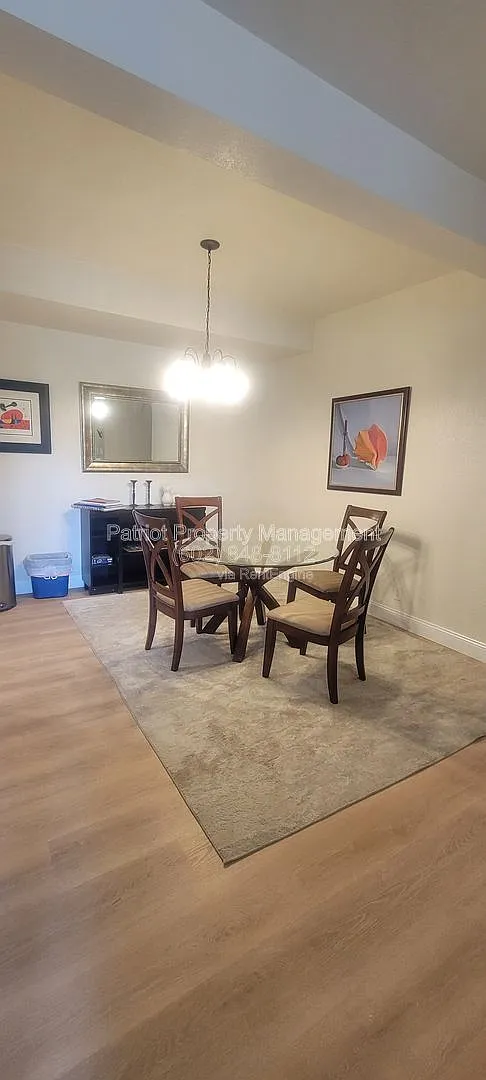 2 bed, 2.0 bath, 1038 sqft, $2,200 — Photo 3