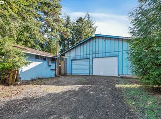 1660 Lund Ave, Coos Bay, OR 97420