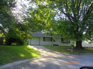 19033 E Ponca Ct, Independence, MO 64056