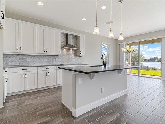 5th image of 15618 Marina Bay Dr