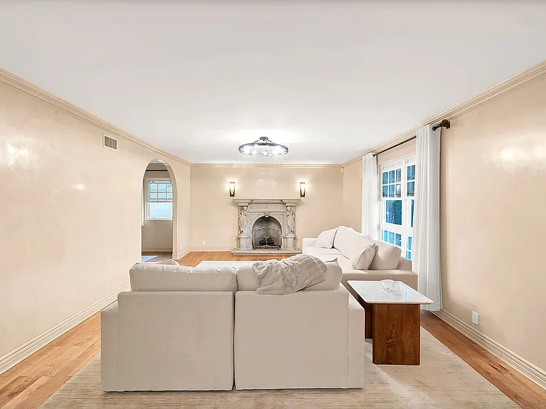 6138 Maryland Dr — Photo 22