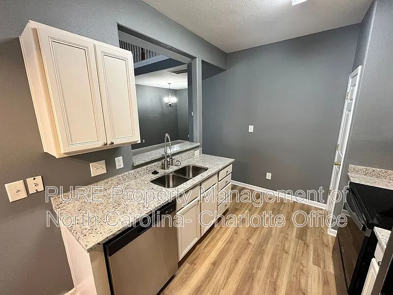 8267 Carob Tree Ln — Photo 12