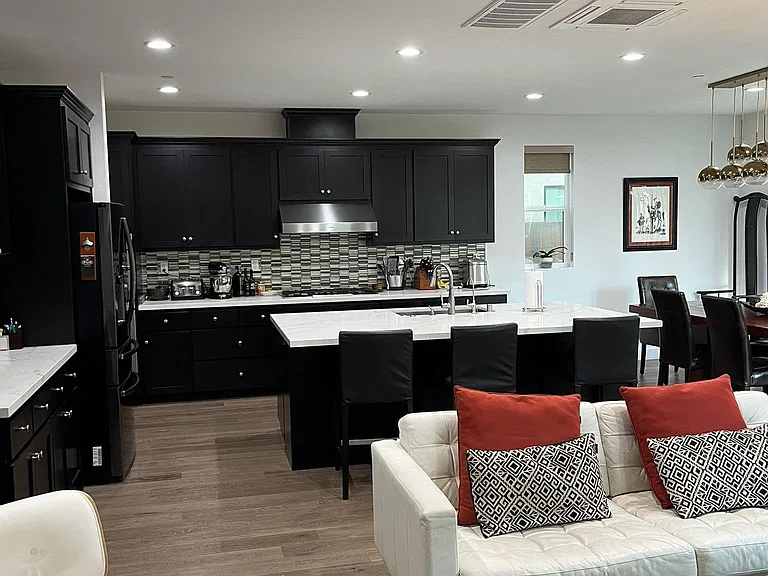 5685 Mulholland Ave — Photo 6