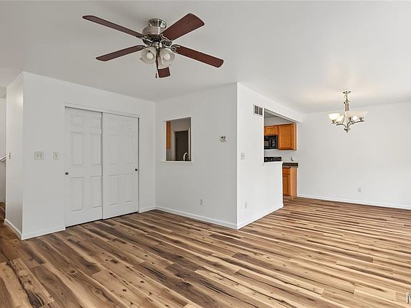 3rd image of 112 Kale Ct