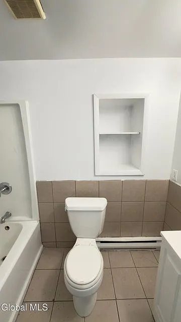 3 bed, 950 sqft, $1,325 — Photo 4