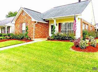 15413 Woodlore Dr, Baton Rouge, LA 70816