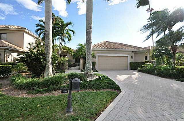 Home For Sale In Broken Sound