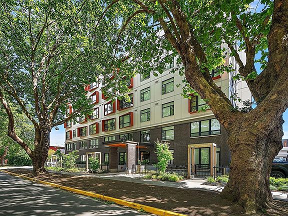 2nd image of 629 Speed Ave #412