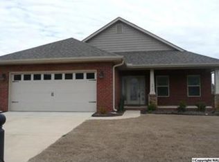 3015 Hampstead Dr SE, Owens Cross Roads, AL 35763