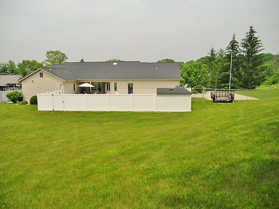 2nd image of 508 Henry Ct