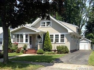 64 Redfern Dr, Rochester, NY 14620