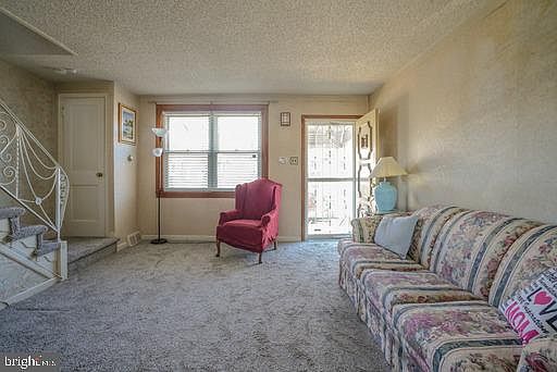 5th image of 4745 Ashville St