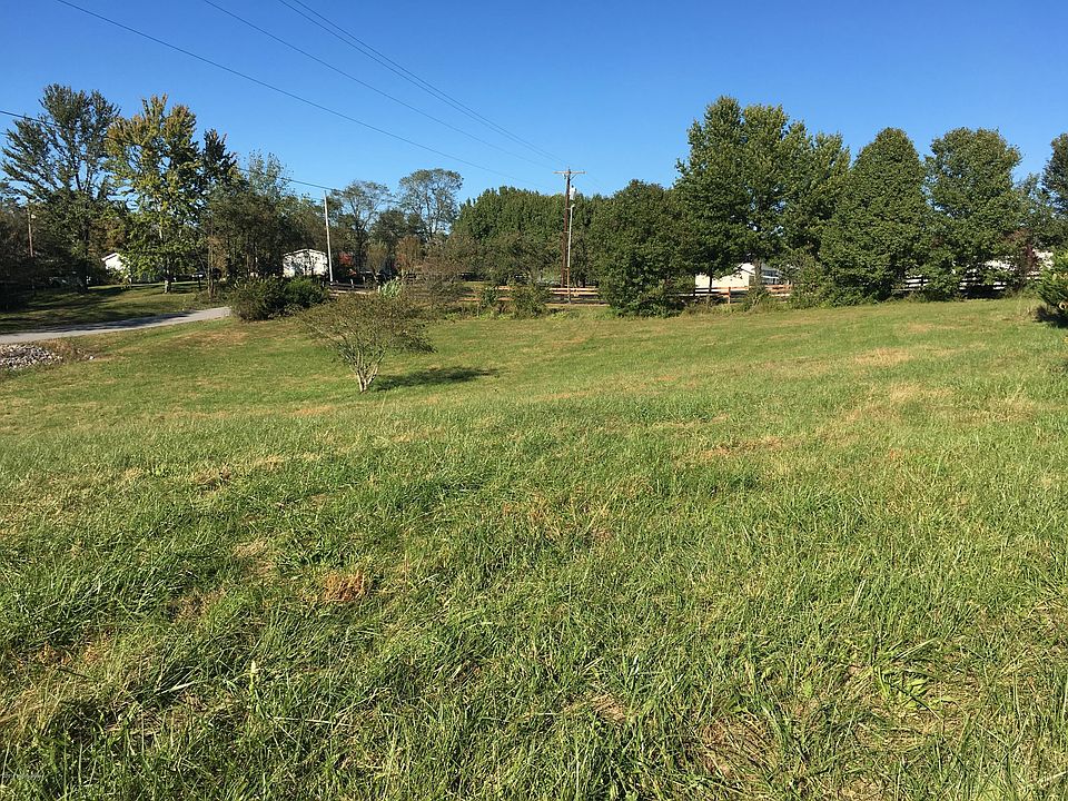 1st image of 1302 Webb Ln