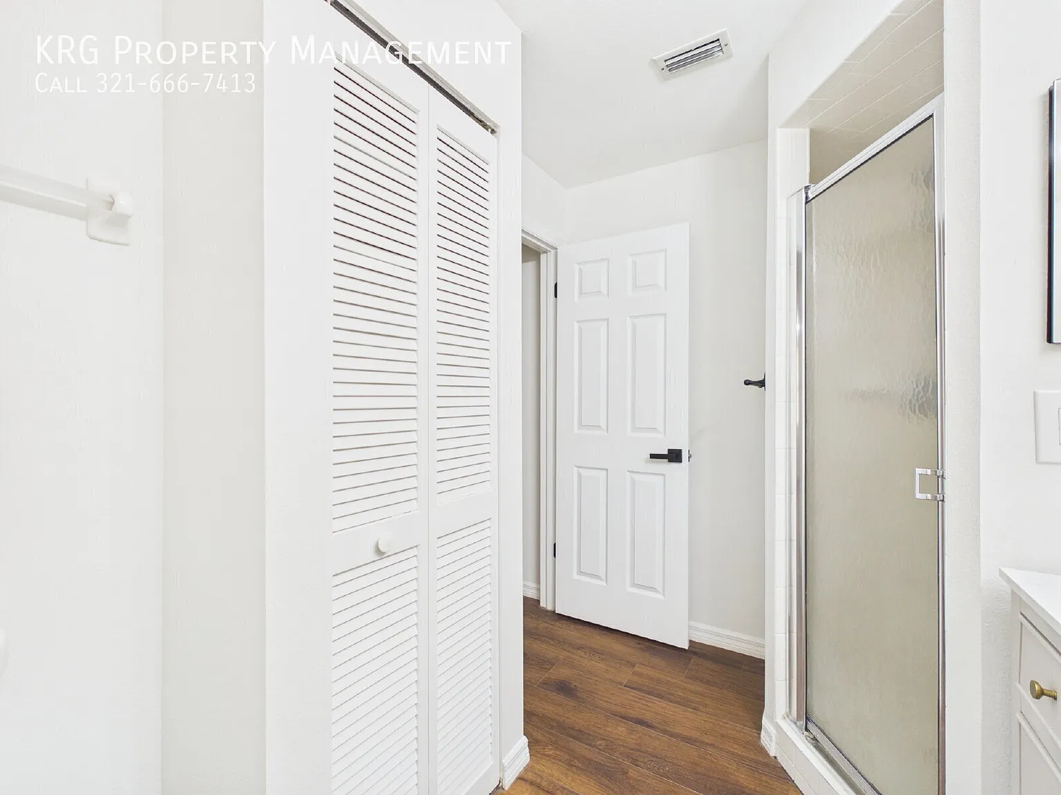 Fully Renovated 2-Bedroom Home with Brand-New Appliances and a Fenced Backyard in Lady Lake! — Photo 4