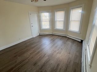 86 Webster St FLOOR 2, Pawtucket, RI 02861