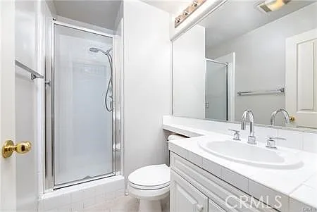 24 Silveroak — Photo 12