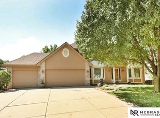 17459 V St, Omaha, NE 68135