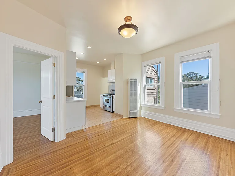 227 Chenery St — Photo 13