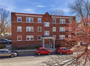 3401 Central St, Kansas City, MO 64111