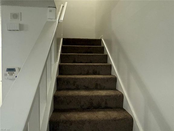 5th image of 530 W 27th St